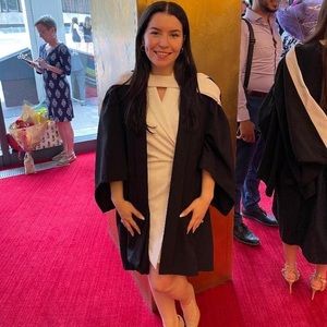 Meet your Posher, Victoria